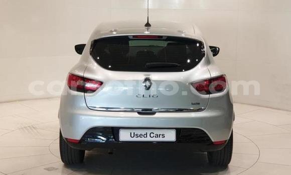 Acheter Occasion Voiture Renault Clio Autre à Maputsoa, Leribe Acheter Occasion Voiture Renault Clio Autre à Maputsoa, Leribe