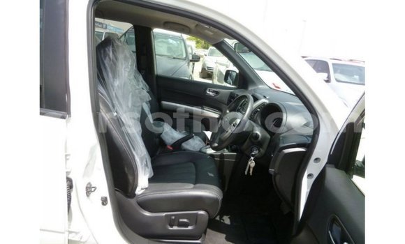Sayi Imported Nissan Evalia White Babbar mota in Import - Dubai a Maseru Sayi Imported Nissan Evalia White Babbar mota in Import - Dubai a Maseru