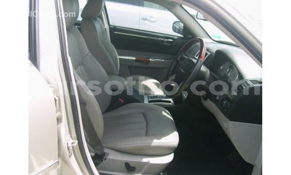 Buy Import Chrysler 300 Beige Car in Import - Dubai in Maseru Buy Import Chrysler 300 Beige Car in Import - Dubai in Maseru
