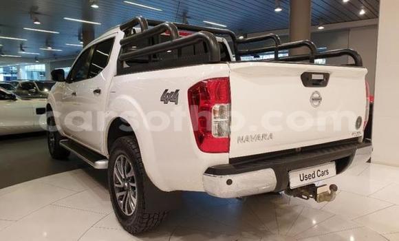 Buy Used Nissan Navara Silver Car in Quthing in Butha-Buthe Buy Used Nissan Navara Silver Car in Quthing in Butha-Buthe