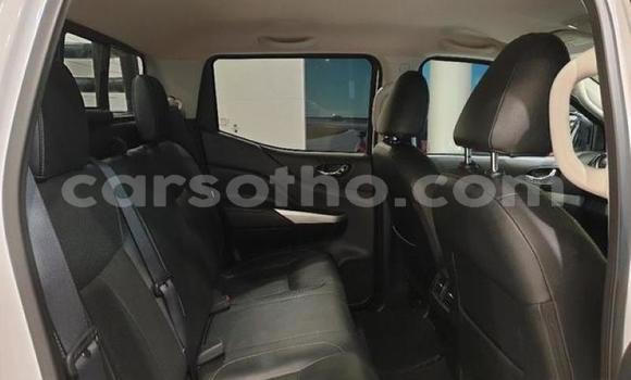 Buy Used Nissan Navara Silver Car in Quthing in Butha-Buthe Buy Used Nissan Navara Silver Car in Quthing in Butha-Buthe