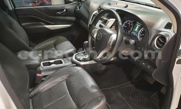 Buy Used Nissan Navara Silver Car in Quthing in Butha-Buthe Buy Used Nissan Navara Silver Car in Quthing in Butha-Buthe