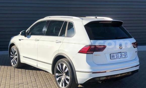 Buy Used Volkswagen Tiguan White Car in Maseru in Maseru Buy Used Volkswagen Tiguan White Car in Maseru in Maseru