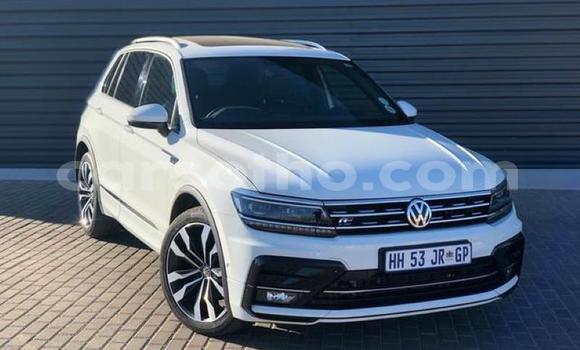 Buy Used Volkswagen Tiguan White Car in Maseru in Maseru Buy Used Volkswagen Tiguan White Car in Maseru in Maseru