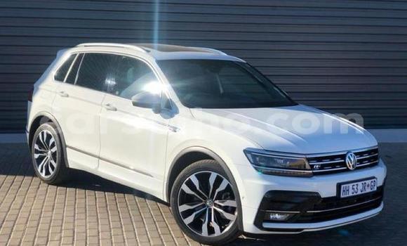 Buy Used Volkswagen Tiguan White Car in Maseru in Maseru Buy Used Volkswagen Tiguan White Car in Maseru in Maseru