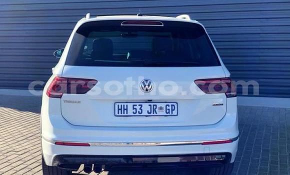 Buy Used Volkswagen Tiguan White Car in Maseru in Maseru Buy Used Volkswagen Tiguan White Car in Maseru in Maseru