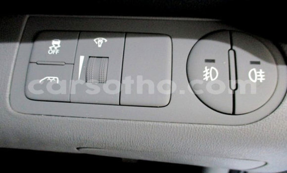 Acheter Occasion Voiture Hyundai H1 Blanc à Mafeteng, Mafeteng Acheter Occasion Voiture Hyundai H1 Blanc à Mafeteng, Mafeteng