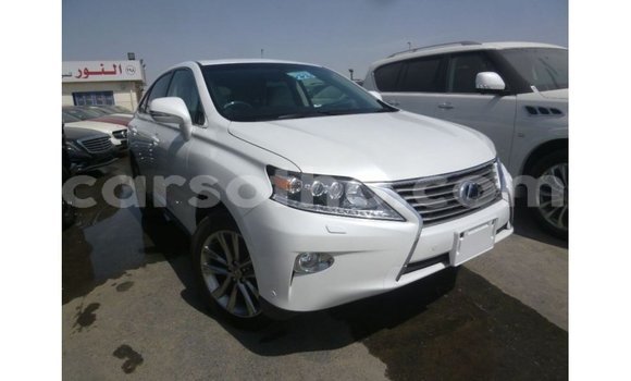 Sayi Imported Lexus RX White Mota in Import - Dubai a Maseru Sayi Imported Lexus RX White Mota in Import - Dubai a Maseru