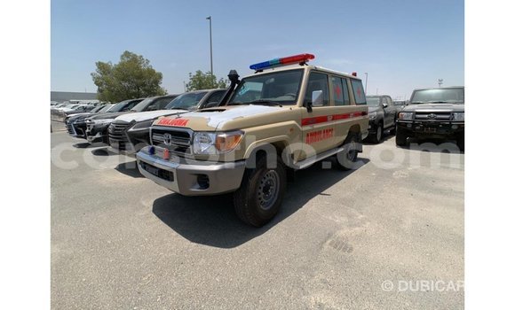 اشتري Imported Toyota Land Cruiser Beige سيارة في Import - Dubai في Maseru اشتري Imported Toyota Land Cruiser Beige سيارة في Import - Dubai في Maseru