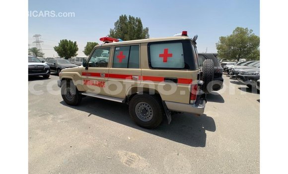 اشتري Imported Toyota Land Cruiser Beige سيارة في Import - Dubai في Maseru اشتري Imported Toyota Land Cruiser Beige سيارة في Import - Dubai في Maseru
