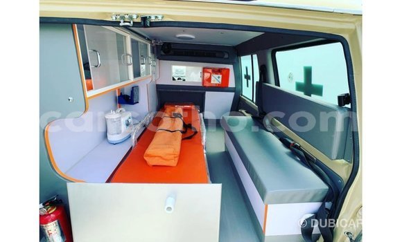 اشتري Imported Toyota Land Cruiser Beige سيارة في Import - Dubai في Maseru اشتري Imported Toyota Land Cruiser Beige سيارة في Import - Dubai في Maseru