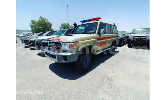 اشتري Imported Toyota Land Cruiser Beige سيارة في Import - Dubai في Maseru اشتري Imported Toyota Land Cruiser Beige سيارة في Import - Dubai في Maseru