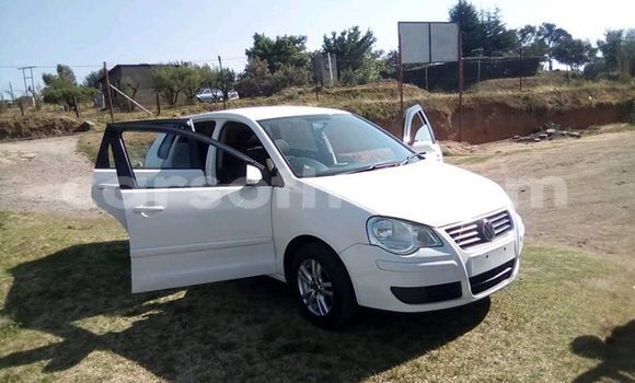 Sayi Na hannu Volkswagen Polo White Mota in Maseru a Maseru Sayi Na hannu Volkswagen Polo White Mota in Maseru a Maseru