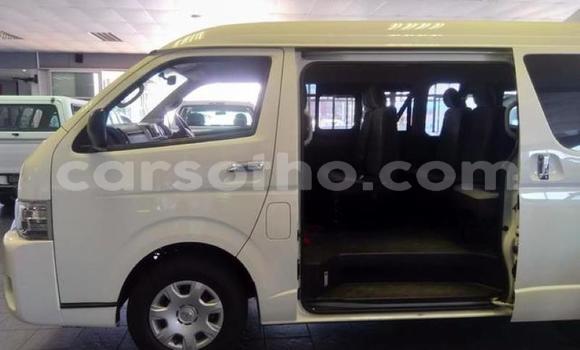 اشتري مستعمل Toyota 2000GT White سيارة في Hlotse في Leribe اشتري مستعمل Toyota 2000GT White سيارة في Hlotse في Leribe