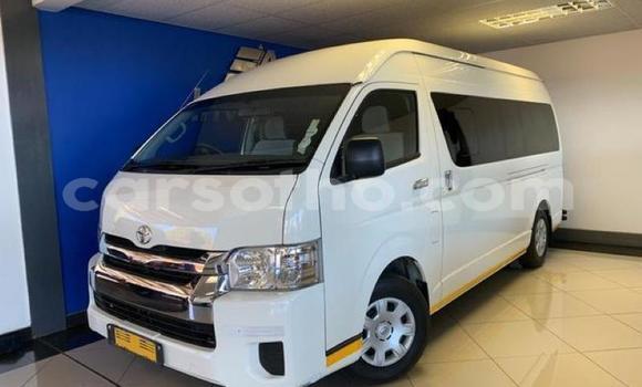 Acheter Occasion Voiture Toyota 2000GT Blanc à Mafeteng, Mafeteng Acheter Occasion Voiture Toyota 2000GT Blanc à Mafeteng, Mafeteng