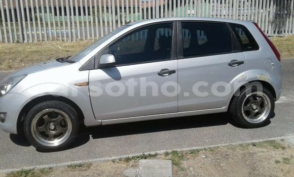 Sayi Na hannu Ford Fiesta Silver Mota in Mafeteng a Mafeteng Sayi Na hannu Ford Fiesta Silver Mota in Mafeteng a Mafeteng