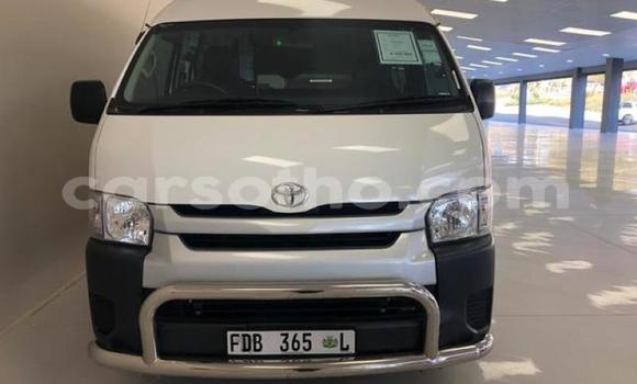 اشتري مستعمل Toyota Hiace White سيارة في Hlotse في Leribe اشتري مستعمل Toyota Hiace White سيارة في Hlotse في Leribe