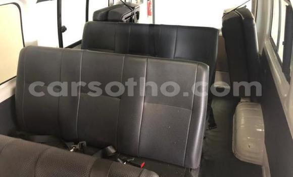اشتري مستعمل Toyota Hiace White سيارة في Hlotse في Leribe اشتري مستعمل Toyota Hiace White سيارة في Hlotse في Leribe