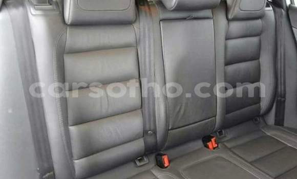 Sayi Na hannu Volkswagen Golf R White Mota in Maseru a Maseru Sayi Na hannu Volkswagen Golf R White Mota in Maseru a Maseru