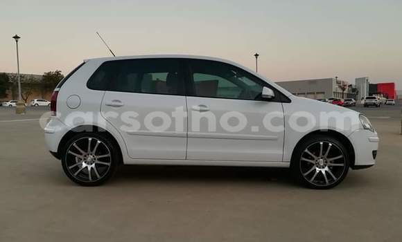 Sayi Na hannu Volkswagen Polo White Mota in Maseru a Maseru Sayi Na hannu Volkswagen Polo White Mota in Maseru a Maseru