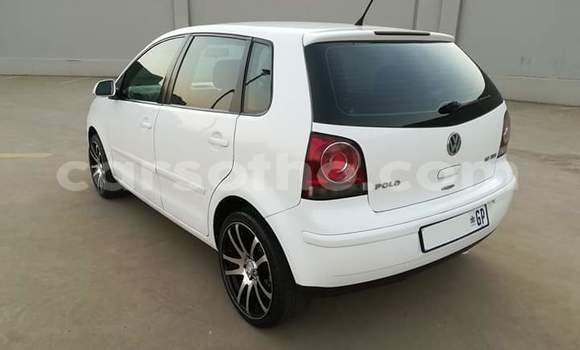 Sayi Na hannu Volkswagen Polo White Mota in Maseru a Maseru Sayi Na hannu Volkswagen Polo White Mota in Maseru a Maseru