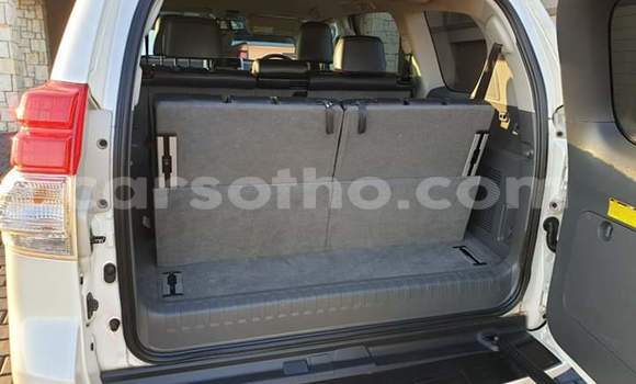 Buy Used Toyota Land Cruiser Prado White Car in Maseru in Maseru Buy Used Toyota Land Cruiser Prado White Car in Maseru in Maseru