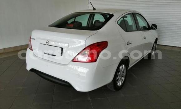 Sayi Na hannu Nissan Almera White Mota in Maseru a Maseru Sayi Na hannu Nissan Almera White Mota in Maseru a Maseru