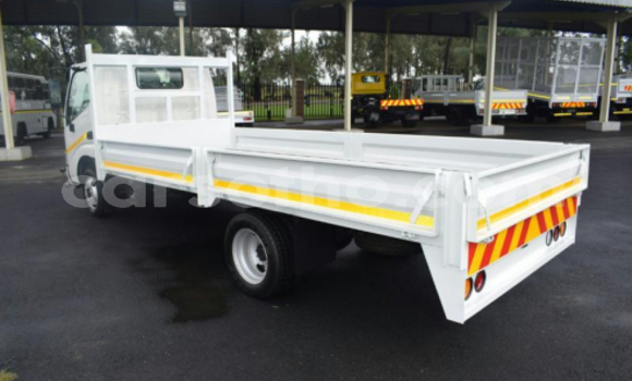 Acheter Occasion Utilitaire Toyota Dyna Blanc à Maseru, Maseru Acheter Occasion Utilitaire Toyota Dyna Blanc à Maseru, Maseru
