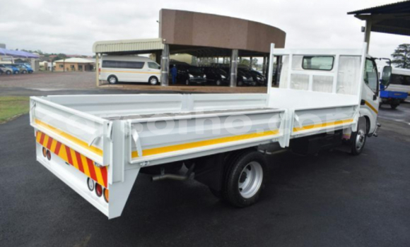 Acheter Occasion Utilitaire Toyota Dyna Blanc à Maseru, Maseru Acheter Occasion Utilitaire Toyota Dyna Blanc à Maseru, Maseru