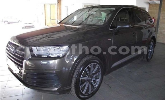 Sayi Na hannu Audi Q7 Black Mota in Maseru a Maseru Sayi Na hannu Audi Q7 Black Mota in Maseru a Maseru