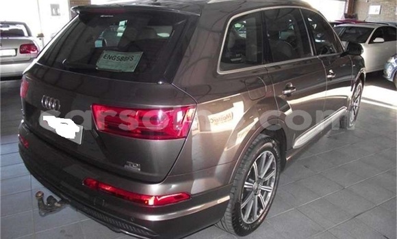 Sayi Na hannu Audi Q7 Black Mota in Maseru a Maseru Sayi Na hannu Audi Q7 Black Mota in Maseru a Maseru