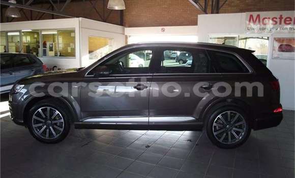 Sayi Na hannu Audi Q7 Black Mota in Maseru a Maseru Sayi Na hannu Audi Q7 Black Mota in Maseru a Maseru