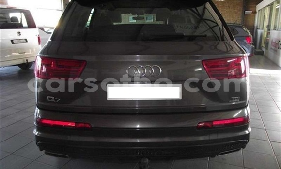 Sayi Na hannu Audi Q7 Black Mota in Maseru a Maseru Sayi Na hannu Audi Q7 Black Mota in Maseru a Maseru