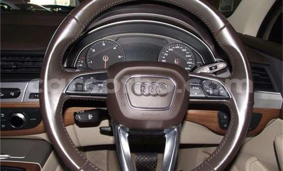 Sayi Na hannu Audi Q7 Black Mota in Maseru a Maseru Sayi Na hannu Audi Q7 Black Mota in Maseru a Maseru