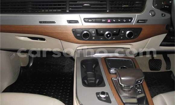 Sayi Na hannu Audi Q7 Black Mota in Maseru a Maseru Sayi Na hannu Audi Q7 Black Mota in Maseru a Maseru