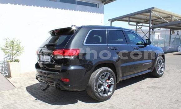 Sayi Na hannu Jeep Grand Cherokee SRT8 Black Mota in Maseru a Maseru Sayi Na hannu Jeep Grand Cherokee SRT8 Black Mota in Maseru a Maseru