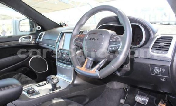 Sayi Na hannu Jeep Grand Cherokee SRT8 Black Mota in Maseru a Maseru Sayi Na hannu Jeep Grand Cherokee SRT8 Black Mota in Maseru a Maseru