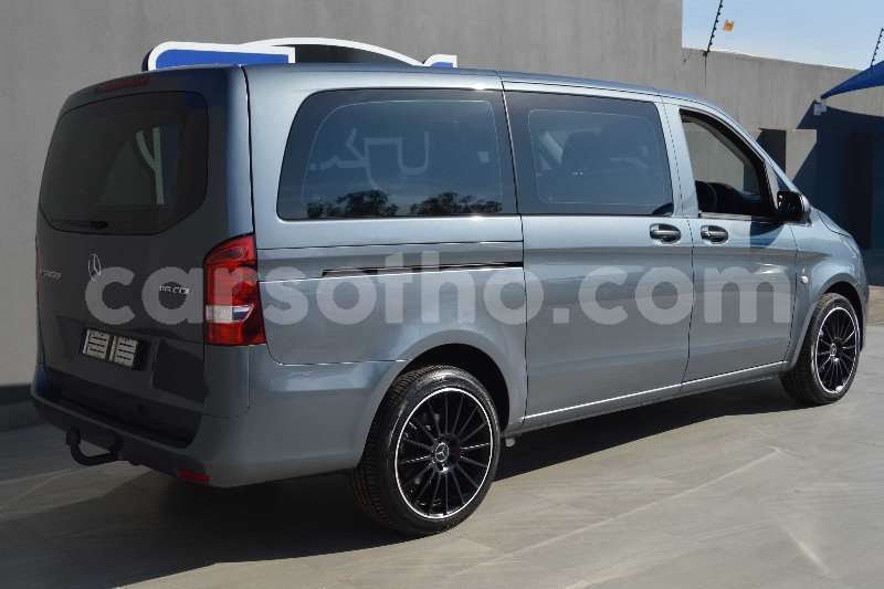 Big with watermark mercedes benz vito 115 cdi 4