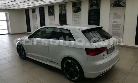Sayi Na hannu Audi A3 White Mota in Maseru a Maseru Sayi Na hannu Audi A3 White Mota in Maseru a Maseru