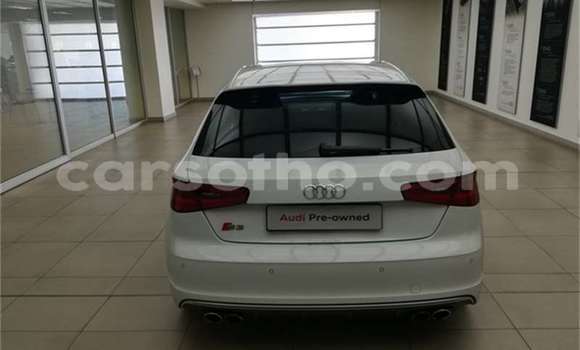 Sayi Na hannu Audi A3 White Mota in Maseru a Maseru Sayi Na hannu Audi A3 White Mota in Maseru a Maseru