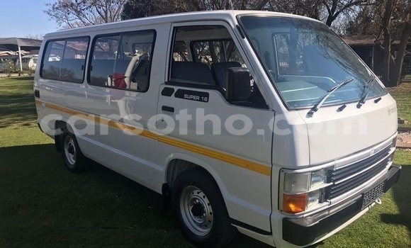 Acheter Occasion Voiture Toyota Siyaya Rouge à Maseru, Maseru Acheter Occasion Voiture Toyota Siyaya Rouge à Maseru, Maseru