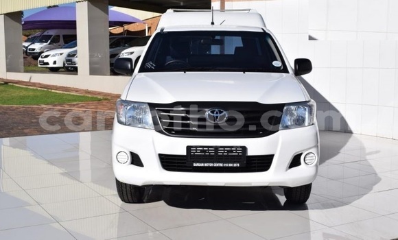 اشتري مستعمل Toyota Hilux White سيارة في Maseru في Maseru اشتري مستعمل Toyota Hilux White سيارة في Maseru في Maseru