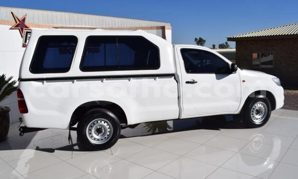 اشتري مستعمل Toyota Hilux White سيارة في Maseru في Maseru اشتري مستعمل Toyota Hilux White سيارة في Maseru في Maseru