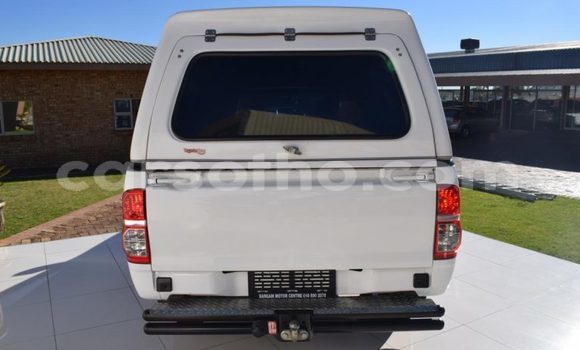 اشتري مستعمل Toyota Hilux White سيارة في Maseru في Maseru اشتري مستعمل Toyota Hilux White سيارة في Maseru في Maseru