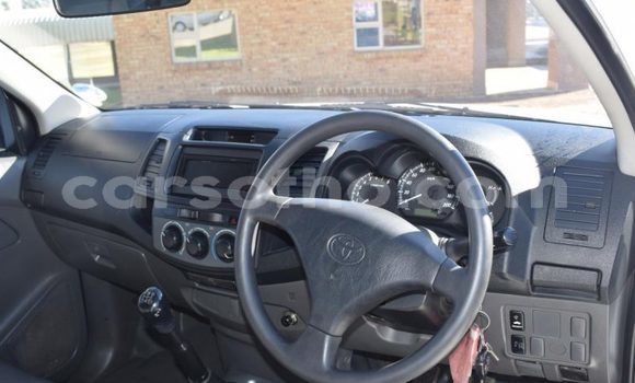اشتري مستعمل Toyota Hilux White سيارة في Maseru في Maseru اشتري مستعمل Toyota Hilux White سيارة في Maseru في Maseru