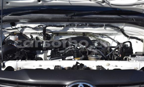اشتري مستعمل Toyota Hilux White سيارة في Maseru في Maseru اشتري مستعمل Toyota Hilux White سيارة في Maseru في Maseru