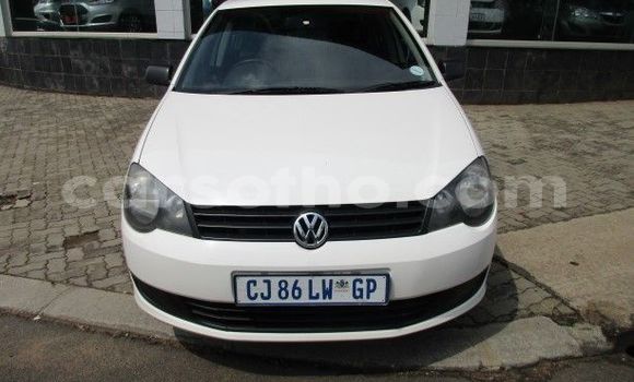 Acheter Occasion Voiture Volkswagen Polo Blanc à Maseru, Maseru Acheter Occasion Voiture Volkswagen Polo Blanc à Maseru, Maseru