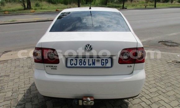 Acheter Occasion Voiture Volkswagen Polo Blanc à Maseru, Maseru Acheter Occasion Voiture Volkswagen Polo Blanc à Maseru, Maseru