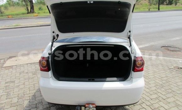 Acheter Occasion Voiture Volkswagen Polo Blanc à Maseru, Maseru Acheter Occasion Voiture Volkswagen Polo Blanc à Maseru, Maseru
