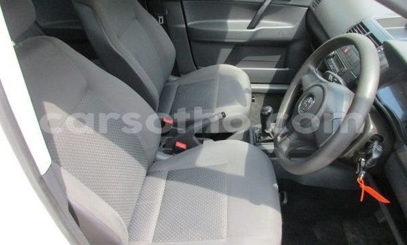 Acheter Occasion Voiture Volkswagen Polo Blanc à Maseru, Maseru Acheter Occasion Voiture Volkswagen Polo Blanc à Maseru, Maseru